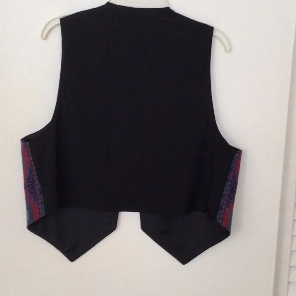 Ann Loy Original Vest Beautiful colors green red and lavender size M NWOT #379
